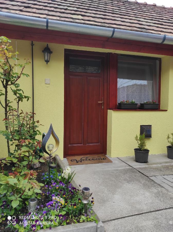 Kis Apartmanhaz Balatonfüred Exteriör bild
